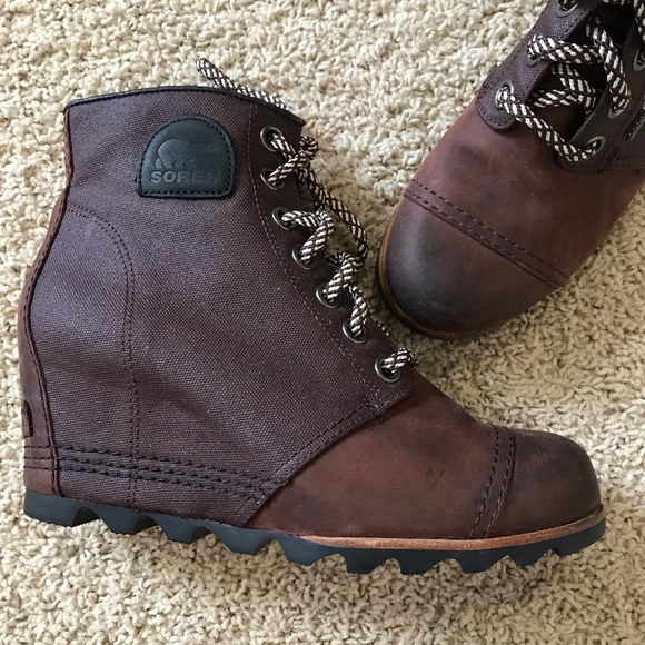 Sorel Shoes - 🐬 Sorel PDX Lace Up Wedge Ankle bootie